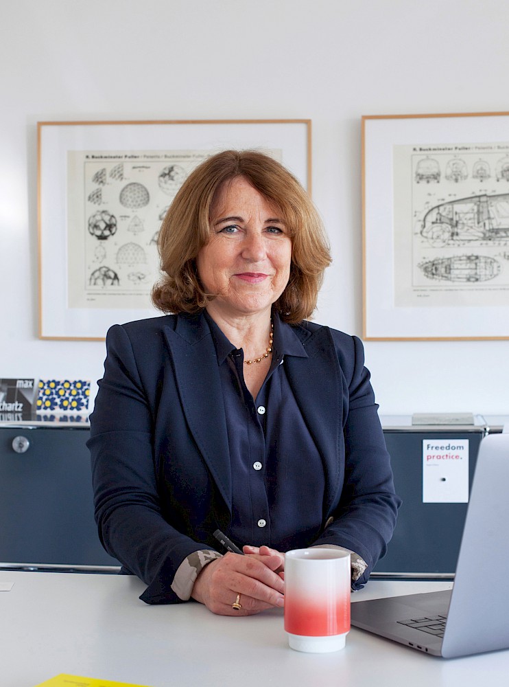 kleines Profilfoto von Prof. Marion Digel|Professorin Grundlagen des Industrial Designs kleines Profilfoto von Prof. Marion Digel|Professorin Grundlagen des Industrial Designs