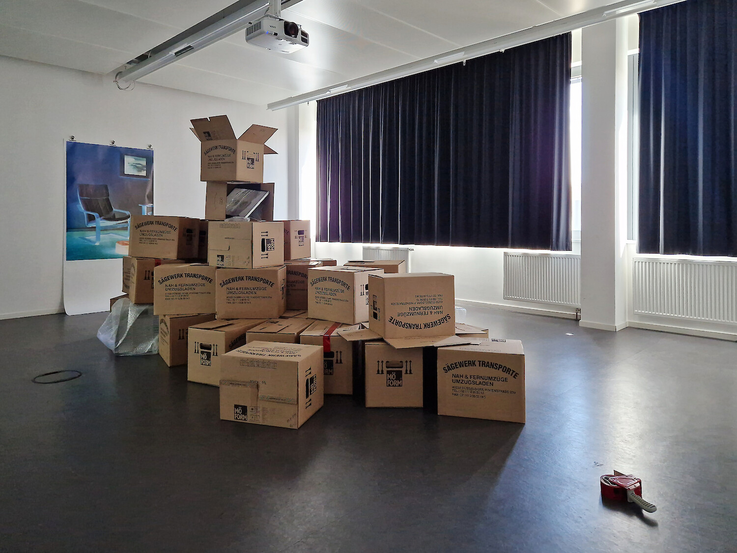 Between a Rock and a hard Place - Installationsansicht von Daniel Kopsch