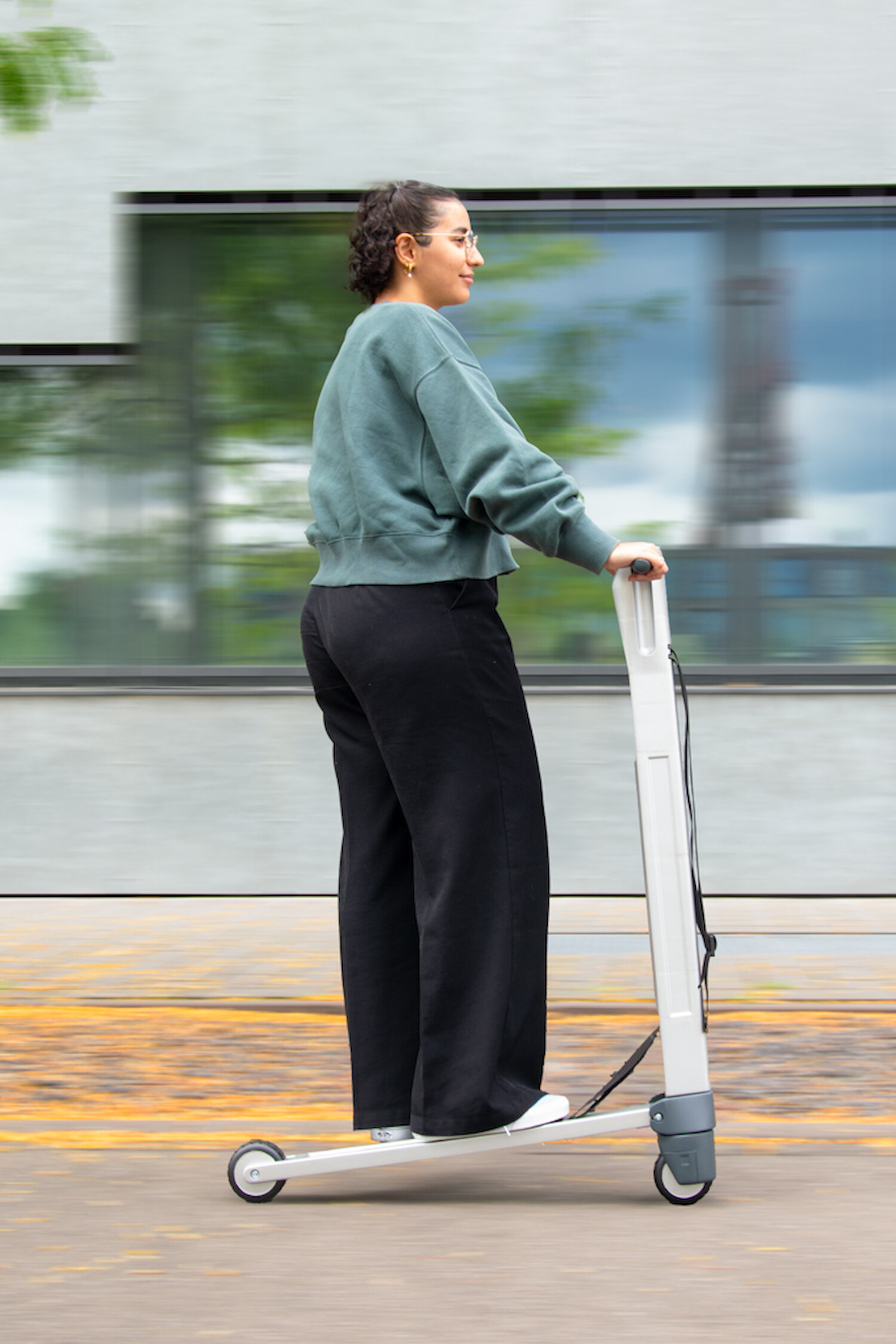 Bildname: Folkwang Finale Kompaktheit Und Portabilitat Eines E Scooters Ohjm6l.1500x0
