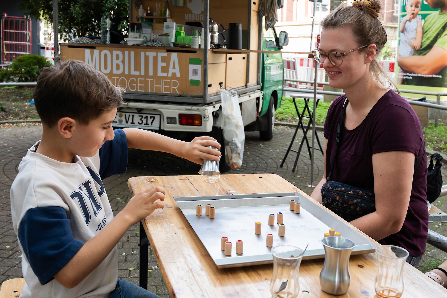 Bildname: Folkwang Industrial Design Prost Serefe  Chlope.1500x0