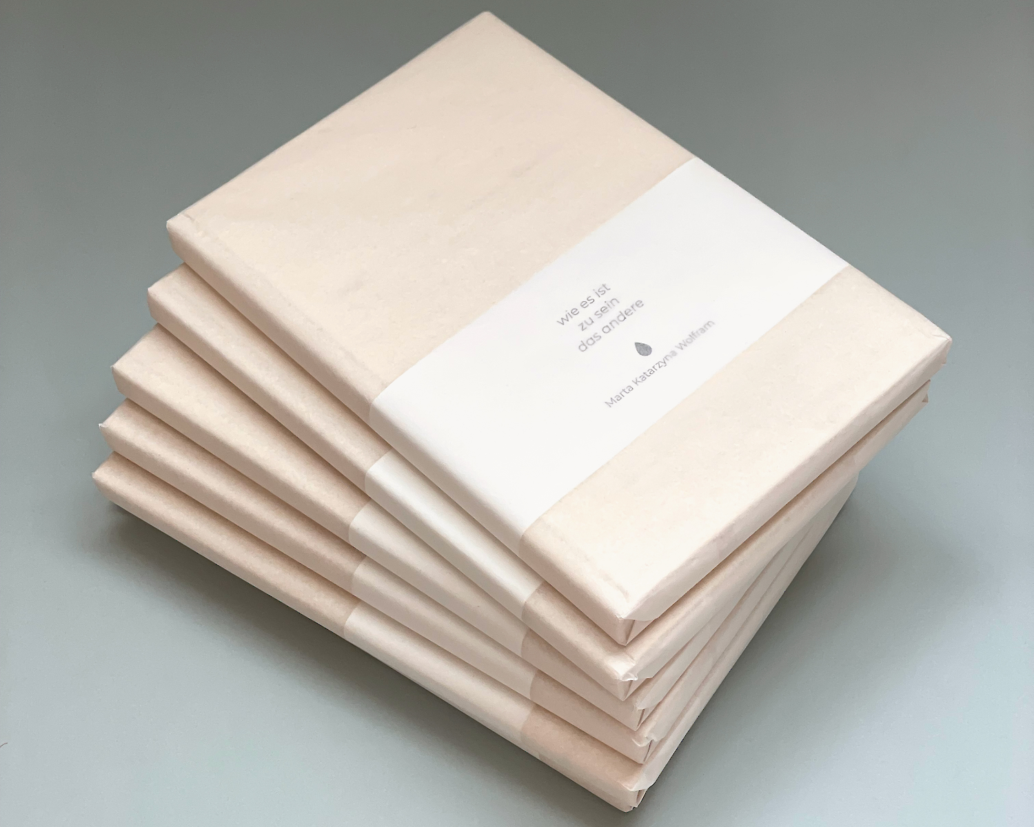 Bildname: Folkwang Finale Gedichtsband Wie Es Ist Zu Sein Das Andere R62nb0.1500x0